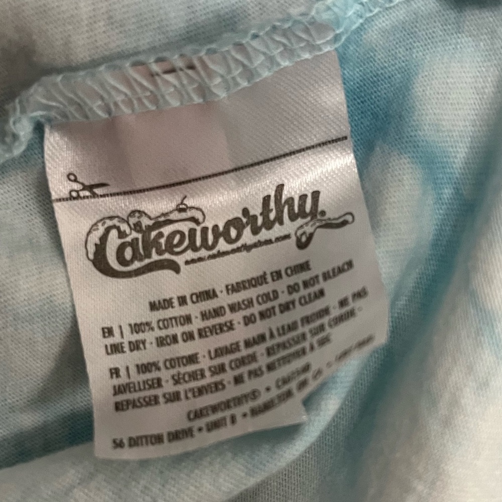 Cakeworthy Wizard of Oz Tie-Dye Graphic Long Sleeve Cotton Tee, size 4XL - Picture 6 of 7